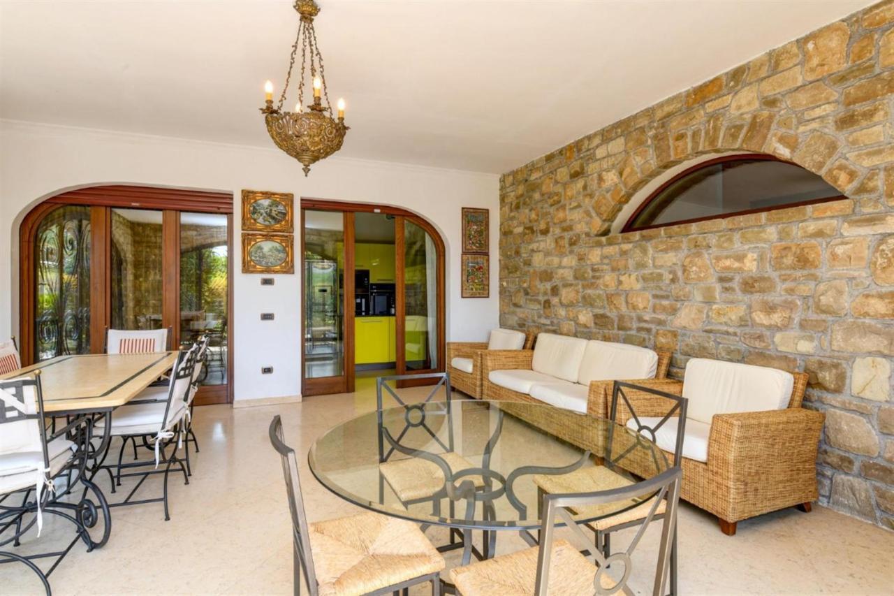 Private Luxury Villa With Pool Moniga del Garda Kültér fotó