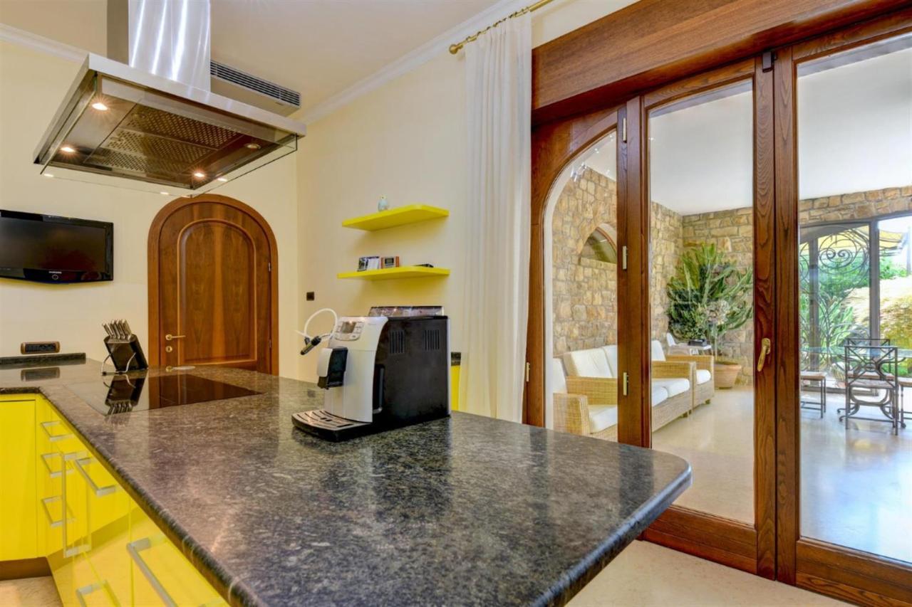 Private Luxury Villa With Pool Moniga del Garda Kültér fotó