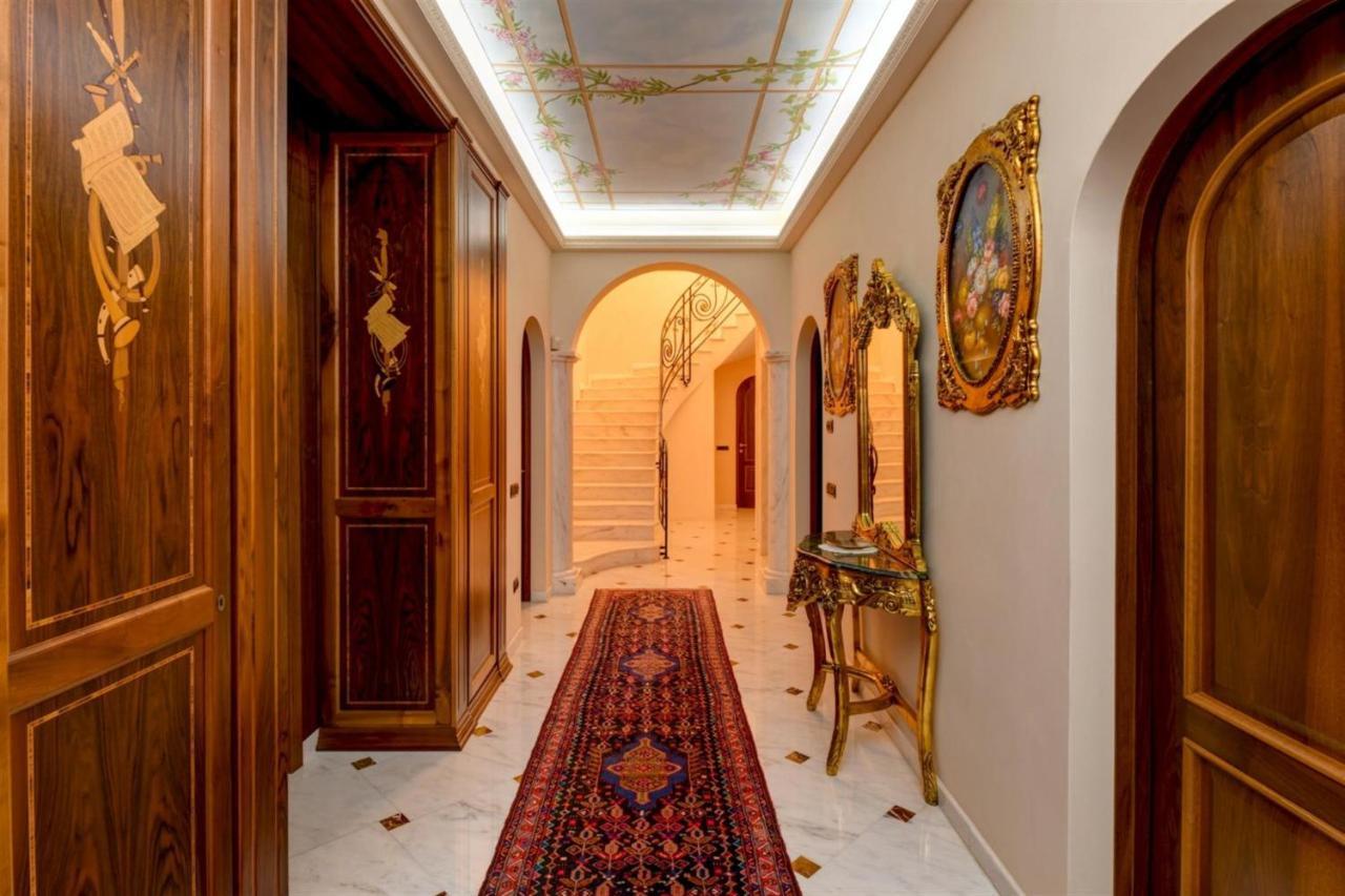 Private Luxury Villa With Pool Moniga del Garda Kültér fotó
