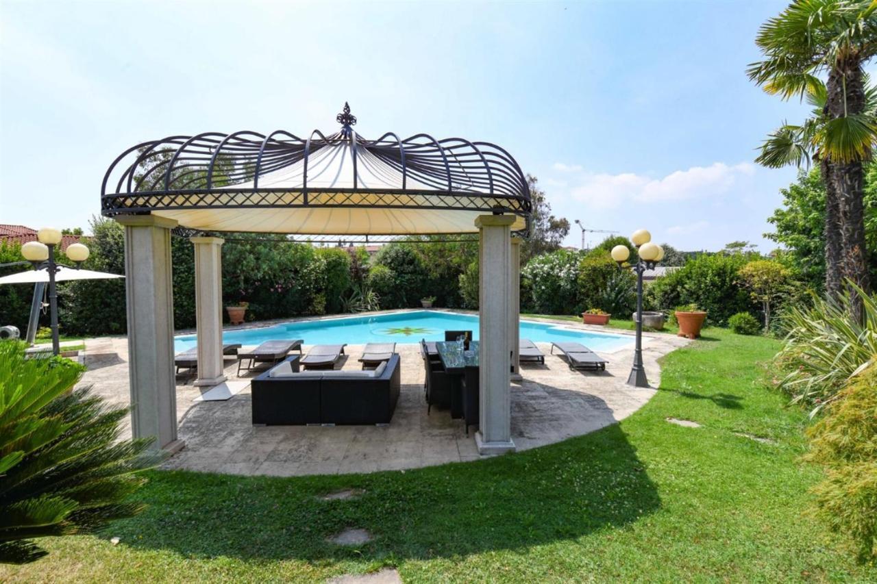 Private Luxury Villa With Pool Moniga del Garda Kültér fotó