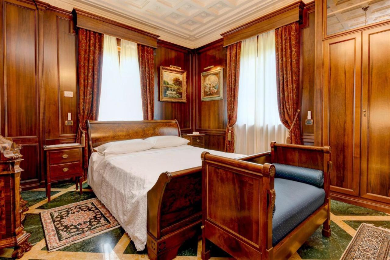 Private Luxury Villa With Pool Moniga del Garda Kültér fotó