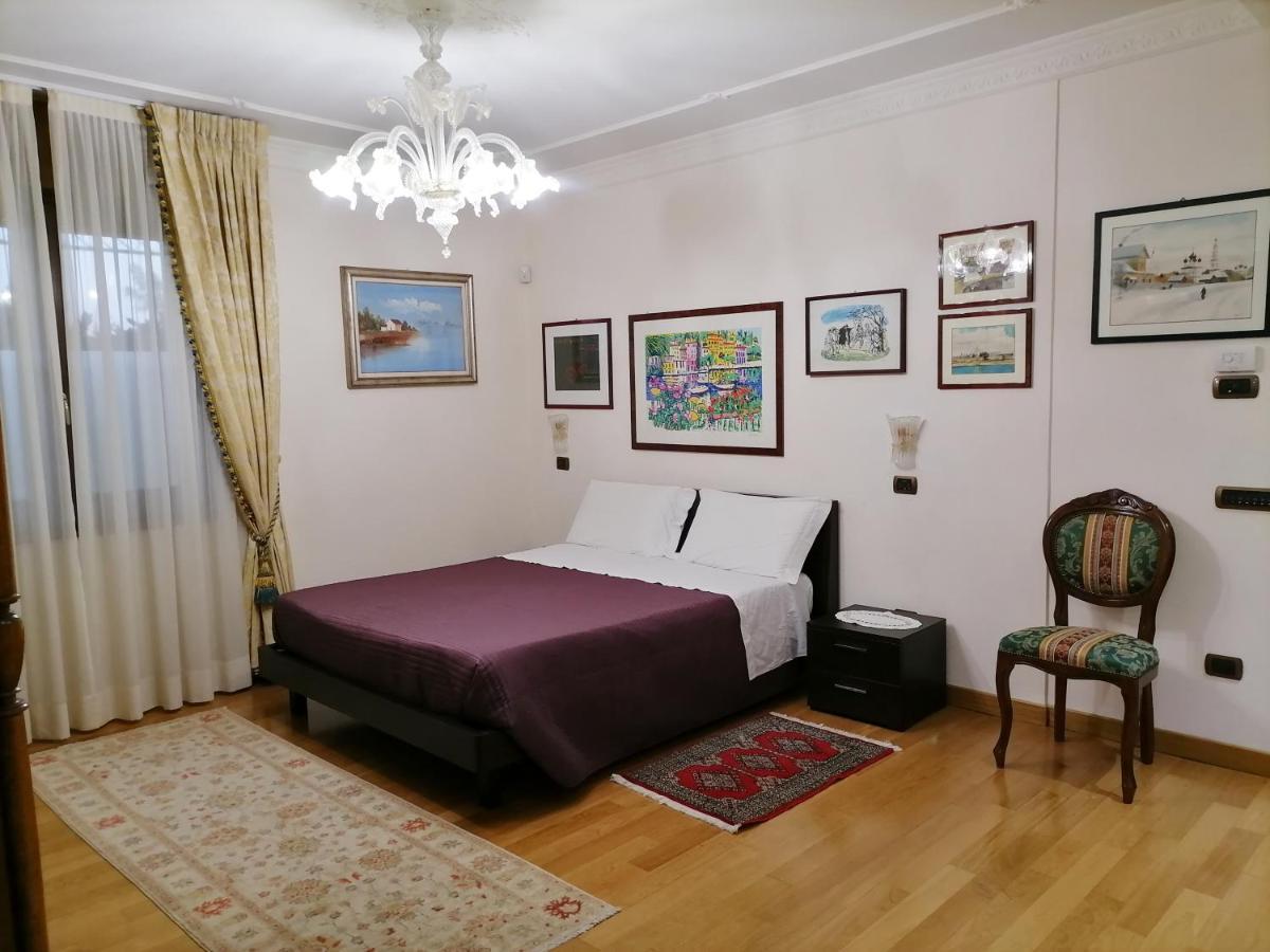 Private Luxury Villa With Pool Moniga del Garda Kültér fotó